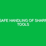 Safe handling of sharp tools